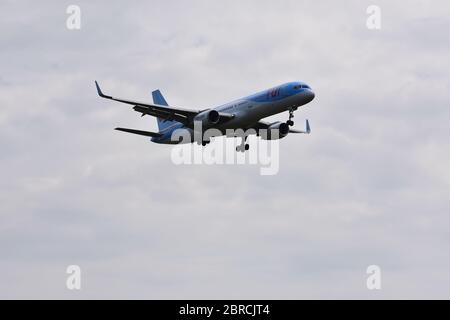 Un avion TUI débarque à l'aéroport international de Bristol le 5 juillet 2018 Banque D'Images