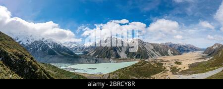 Vue sur la vallée de Hooker avec le mont Cook depuis le Sealy Tarns Track, les lacs glaciaires Mueller Lake et Hooker Lake, le parc national de Mount Cook Banque D'Images