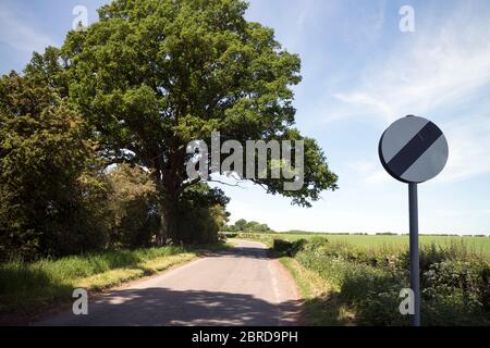 Une ruelle de campagne dans le Warwickshire, Rouncil Lane, près de Kenilworth, Angleterre, Royaume-Uni Banque D'Images