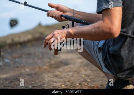 Brentwood Essex 21 mai 2020 les parcs nationaux d'Essex sont ouverts au public pour la première fois depuis le début de l'isolement. North Weald Country Park, Brentwood Essex Fishing Credit: Ian Davidson/Alay Live News Banque D'Images