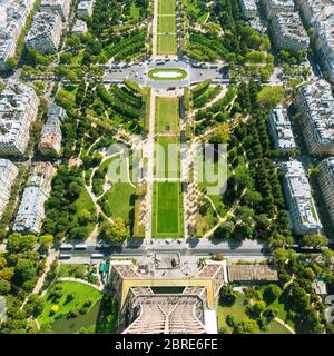 Le champ de Mars. Vue depuis la Tour Eiffel, Paris, France Banque D'Images