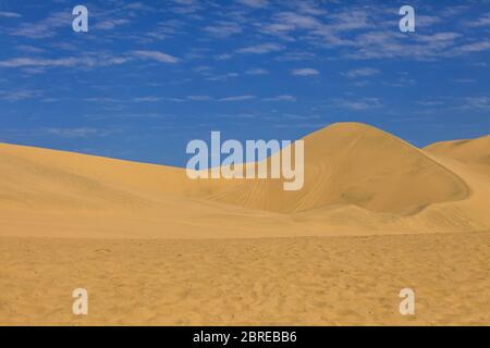 Dunes dans le désert d'Atacama - Oasis de Huacachina, Pérou, Amérique du Sud Banque D'Images