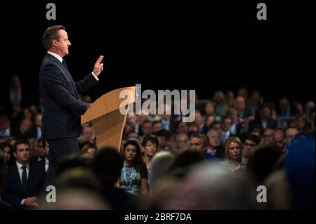 Le Premier ministre britannique David Cameron prononce un discours pendant La Conférence du Parti conservateur en 2015 Banque D'Images