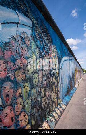 East Side Gallery, partie intacte du mur de Berlin Banque D'Images