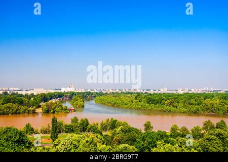 La Sava coule dans le Danube, vue panoramique depuis la forteresse de Belgrade Kalemegdan, en Serbie Banque D'Images