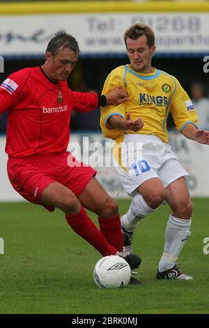 CANVEY ISLAND, Royaume-Uni AOÛT 30: IAN HENDON de Barnett DÉTIENT LEE BOYLAN de Canvey pendant la division nord de la Ligue isthmienne entre Canvey Island et Ba Banque D'Images