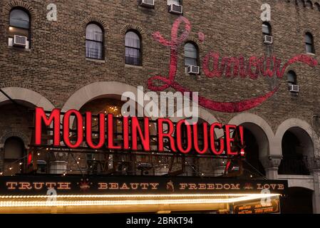 Comédie musicale Moulin Rouge à Broadway, New York Banque D'Images