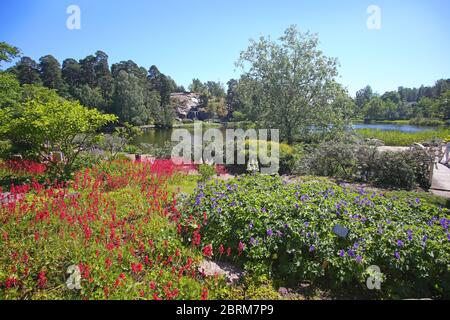 Paysage du parc aquatique de Sapokka qui est un charmant jardin public du centre-ville. Kotka, Finlande. Banque D'Images