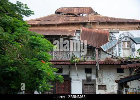 Ancien bâtiment dans la vieille ville de Mombasa Banque D'Images
