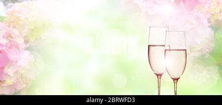 Arrière-plan rose tendre en été avec champagne et bokeh pour un mariage Banque D'Images