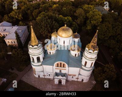 Vue aérienne de la cathédrale de la Transfiguration du Sauveur de Chernihiv 1030s la plus ancienne église de l'Ukraine Banque D'Images