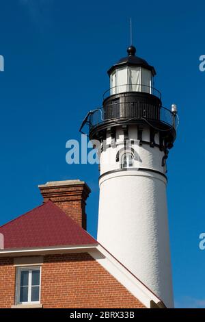 Phare d'au sable le long du lac supérieur Banque D'Images