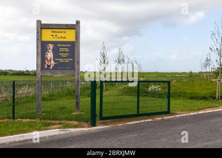 Le panneau à la fiducie Dogs, Sadberge, Darlington, Angleterre, Royaume-Uni Banque D'Images