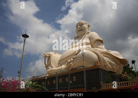 Statue de Bouddha géant au Vietnam Banque D'Images