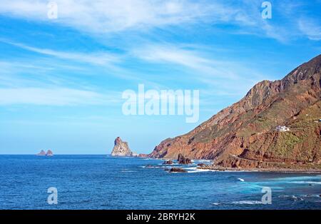 Vue sur la côte à Benijo, Anaga, Tenerife Nord, Espagne Banque D'Images