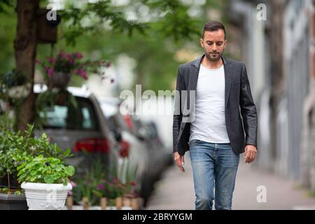 Brussel Sint Gillis, Belgique. 22 mai 2020. BRUXELLES, 22-05-2020. Portrait sociologue Jaron Harabam. Portret socioloog Jaron Harabam crédit: Pro Shots/Alamy Live News Banque D'Images