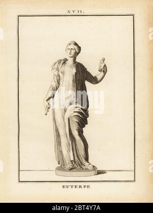 Statue de l'Euterpe, muse de la musique dans la mythologie grecque. La gravure sur cuivre par David Francois-Anne de musée de Florence, ou Collection des pierres Gravees, statues, médailles, Chez F.A. David, Paris, 1787. David (1741-1824) a appelé et gravé les illustrations sur la base de statues romaines, médailles et pierres gravées dans la collection du musée de Florence et le cabinet de curiosités du Grand-duc de Toscane. Banque D'Images