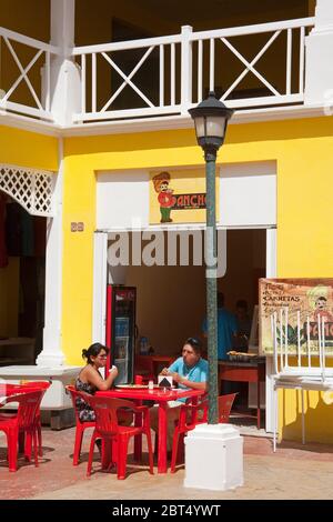 Mercado de Artesanias sur la Plaza del sol, San Miguel City, île de Cozumel, Quintana Roo, Mexique Banque D'Images