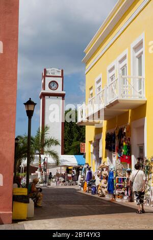 Mercado de Artesanias sur la Plaza del sol, San Miguel City, île de Cozumel, Quintana Roo, Mexique Banque D'Images