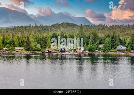 Les maisons de pêche près de Ketchikan Alaska Banque D'Images