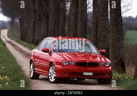 2001 Jaguar X Type 2.5. Conduite en France. Banque D'Images