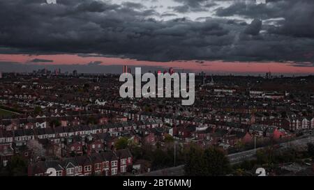 Vue sur Londres au coucher du soleil Banque D'Images