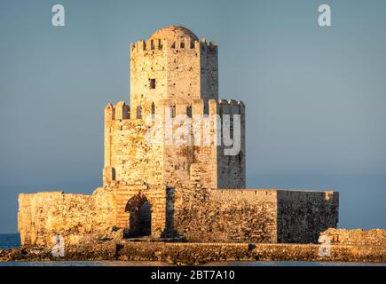 La forteresse vénitienne de Methoni dans le Péloponnèse, Messenia, Grèce. Le château de Methoni a été construit par les Vénitiens après 1209. Banque D'Images