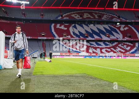 Muenchen, Allemagne, 23. Mai 2020, Robert LEWANDOWSKI, FCB 9 beim Spiel 1.Bundesliga FC BAYERN MUENCHEN - EINTRACHT FRANKFURT 5-2 in der saison 2019/2020 am 27.Spieltag. © Peter Schatz / Pool / Alay Live News - LES RÉGLEMENTATIONS DFL INTERDISENT TOUTE UTILISATION de PHOTOGRAPHIES comme SÉQUENCES D'IMAGES et/ou QUASI-VIDÉO - agences de presse nationales et internationales HORS usage éditorial SEULEMENT Banque D'Images