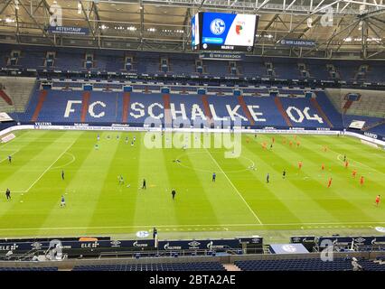 Schalke, Allemagne. 24 mai 2020. Firo 05/24/2020 1.Bundesliga, saison 19/20 2019/2020 27. matchday: FC Schalke 04 - FC Augsbourg. Veltins Arena, Stadion, présentation | usage dans le monde crédit : dpa/Alay Live News Banque D'Images