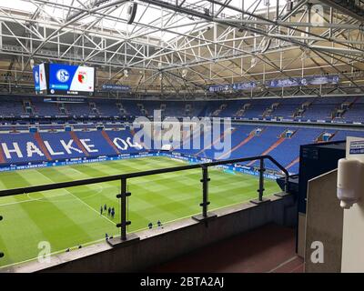 Schalke, Allemagne. 24 mai 2020. Firo 05/24/2020 1.Bundesliga, saison 19/20 2019/2020 27. matchday: FC Schalke 04 - FC Augsbourg. Veltins Arena, Stadion, présentation | usage dans le monde crédit : dpa/Alay Live News Banque D'Images
