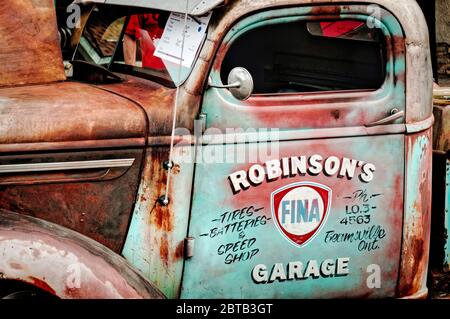 TORONTO, CANADA - 08 18 2018 : cabine de la voiture de tourisme - camion pikup 1939 de Chevrolet, propriété de R. Robinson, de Beamsville, en Ontario, qui était exposé Banque D'Images