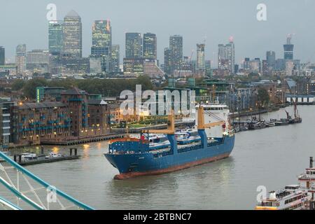 Tondeuses Mercury et Jupiter fournies par Wight Shipyard Company (MBNA est l'ancien sponsor de Thames Clippers) Banque D'Images