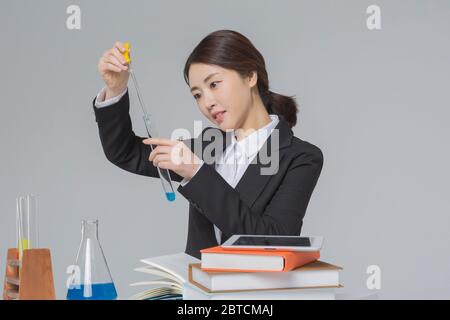 Femme d'affaires concept, portrait asiatique féminin dans un studio 164 Banque D'Images