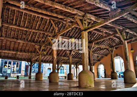 Ancienne salle de marché médiévale à Fanjeaux, Aude, Languedoc-Roussillon, France Banque D'Images