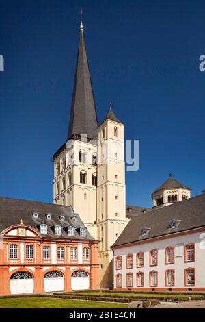 Abbaye de Brauweiler avec église Saint-Nikolaus, Allemagne, Rhénanie-du-Nord-Westphalie, Basse-Rhin, Pulheim Banque D'Images