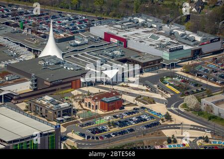 Ruhr Park Bochum, vue de l'est avec Mediamarkt, Sinn et Pizzeria l'Osteria, 10.04.2019, vue aérienne, Allemagne, Rhénanie-du-Nord-Westphalie, région de la Ruhr, Bochum Banque D'Images