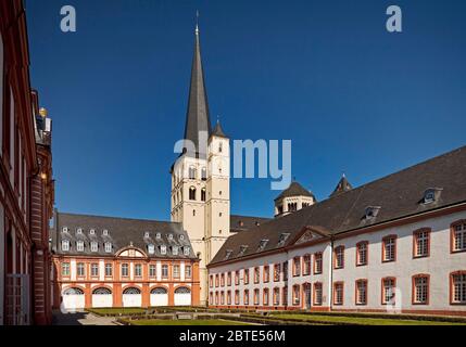 Abbaye de Brauweiler avec église Saint-Nikolaus, Allemagne, Rhénanie-du-Nord-Westphalie, Basse-Rhin, Pulheim Banque D'Images