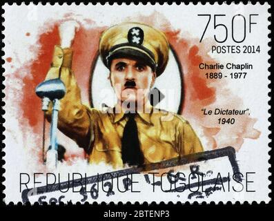 Charlie Chaplin dans le Grand dictateur sur timbre-poste Banque D'Images