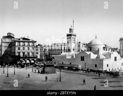 Government place, Alger, Algérie ca. 1899 Banque D'Images