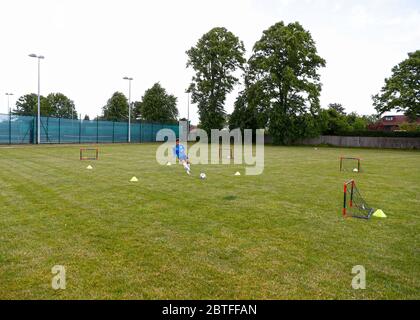 23 mai 2020 ; séance photo exclusive de United Select HQ, Richings Sports Park, Iver, Bucks, Angleterre, United Select HQ ; Jordan Morgan pendant les exercices d'entraînement Banque D'Images