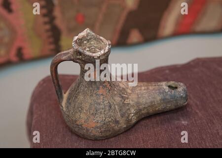 Ancienne lampe de grue . Pichet. Azerbaïdjan Bakou 04.12.2020 . Banque D'Images