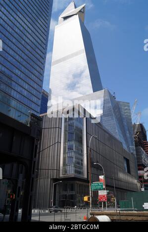 Hudson yards, gratte-ciel avec une plate-forme d'observation, New York, NY, USA Banque D'Images