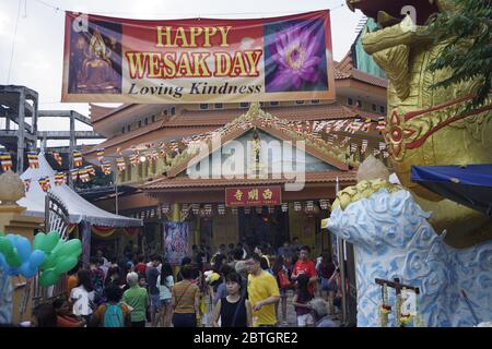 Journée Wesak au temple Wat Budha Jayanti à Kuala Lumpur, Malaisie Banque D'Images