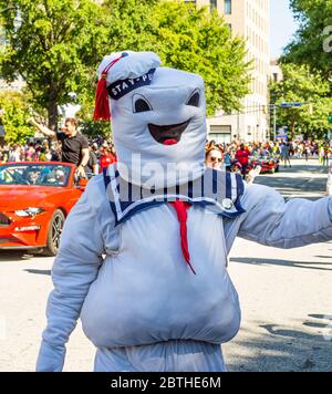 Homme de Marshmallow à l'envol Banque D'Images