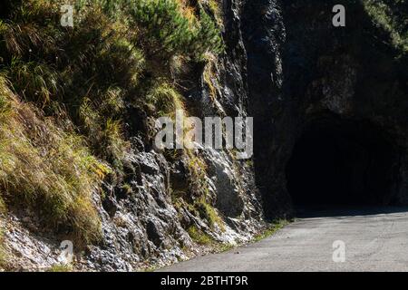 Tunnel de la galerie sur les dolomites 3 Banque D'Images