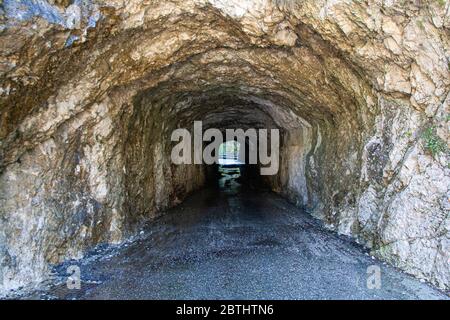 Tunnel de la galerie sur les dolomites 3 Banque D'Images