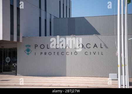 Vues générales du nouveau poste de police local (Policia local I Proteccio civil) à Lloret de Mar, Costa Brava, Espagne Banque D'Images