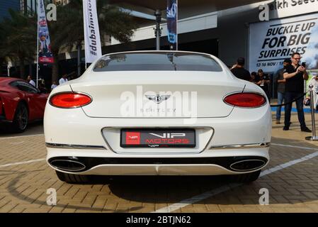 DUBAÏ, Émirats Arabes Unis - 16 NOVEMBRE : le Bentley Continental GT Sportscar est sur le Dubai Motor Show 2019 le 16 novembre 2019 Banque D'Images