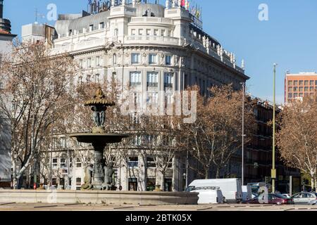 MADRID, ESPAGNE - 22 JANVIER 2018 : rue typique de la ville de Madrid, Espagne Banque D'Images