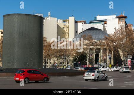 MADRID, ESPAGNE - 22 JANVIER 2018 : rue typique de la ville de Madrid, Espagne Banque D'Images